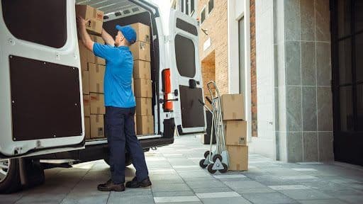 How Movers 4 UAE Can Make Your Move Effortless and Enjoyable